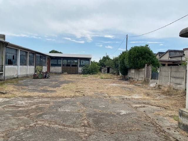 capannone in vendita a Treviglio