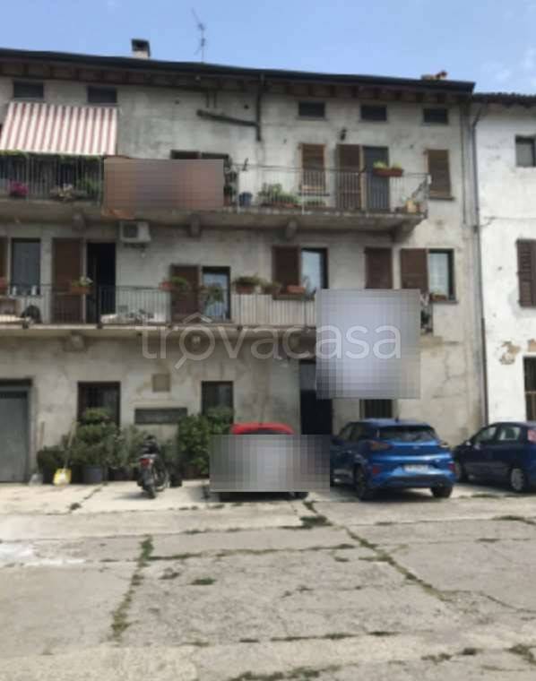 appartamento in vendita a Treviglio in zona Pezzoli