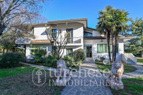 casa indipendente in vendita a Treviglio