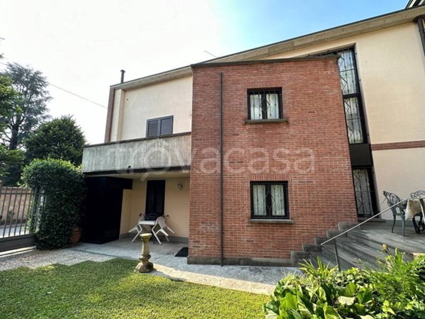 casa indipendente in vendita a Treviglio
