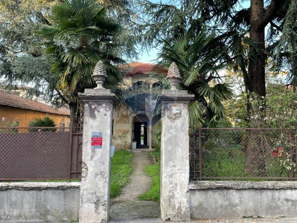 casa indipendente in vendita a Treviglio
