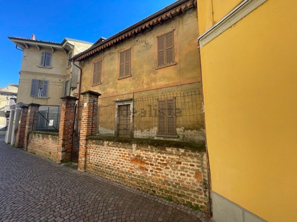 casa indipendente in vendita a Treviglio