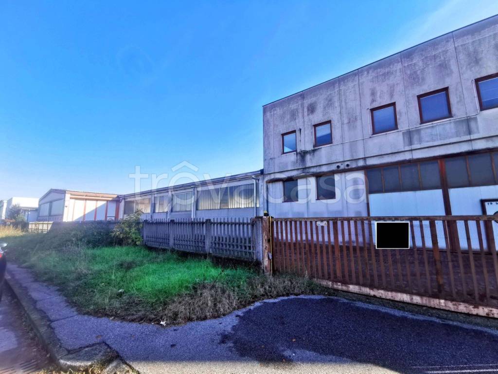 casa indipendente in vendita a Treviglio