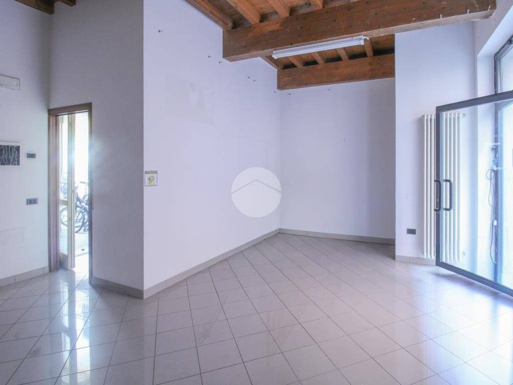 negozio in vendita a Treviglio