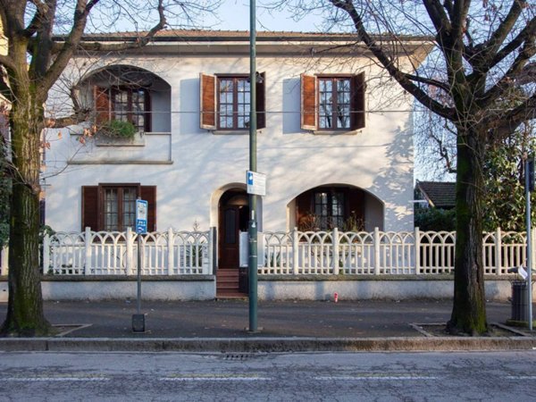 casa indipendente in vendita a Treviglio