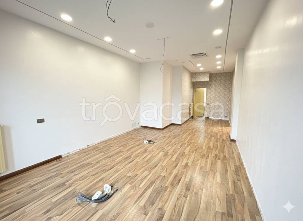 negozio in vendita a Treviglio