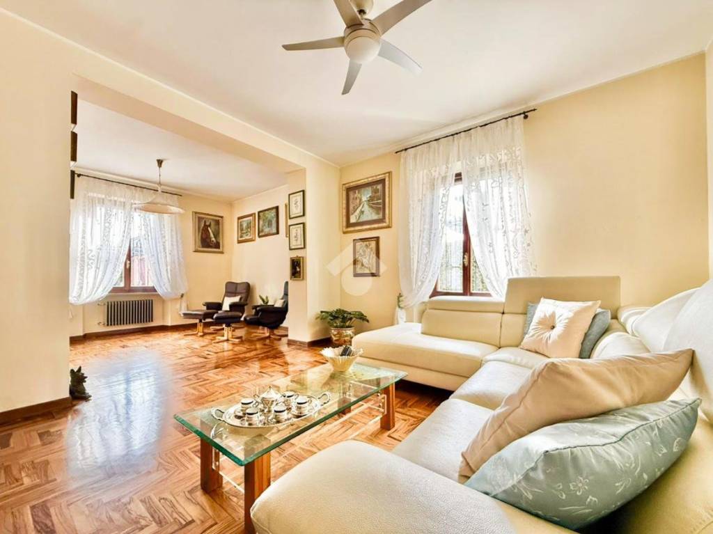 casa indipendente in vendita a Treviglio
