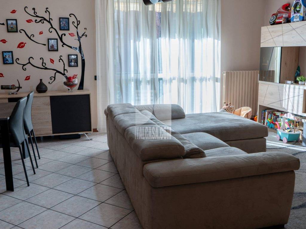 appartamento in vendita a Treviglio in zona Geromina