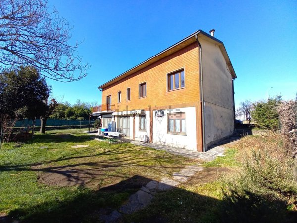 casa indipendente in vendita a Treviglio