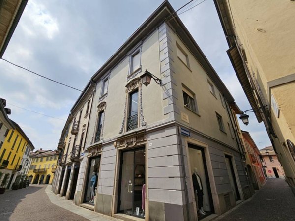 intera palazzina in vendita a Treviglio