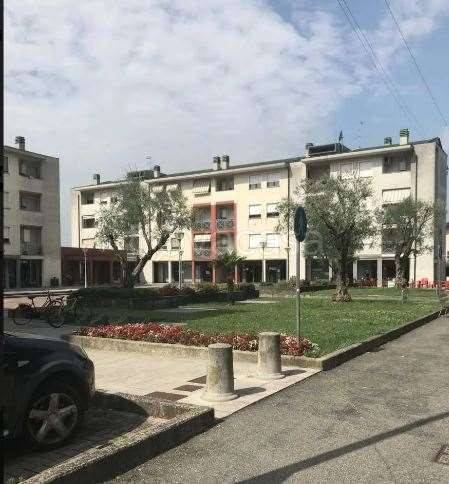 negozio in vendita a Treviglio