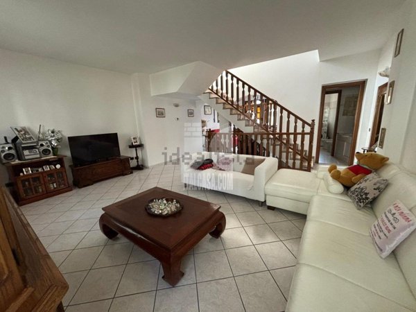 casa indipendente in vendita a Treviglio