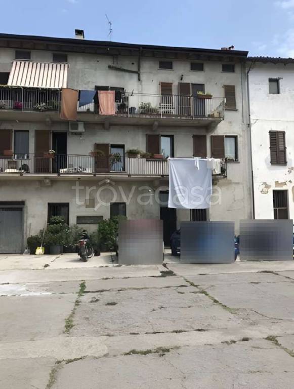 appartamento in vendita a Treviglio in zona Pezzoli