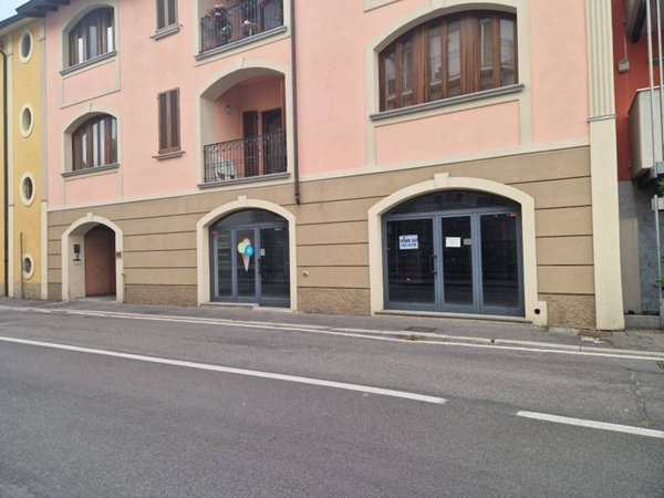negozio in vendita a Treviglio