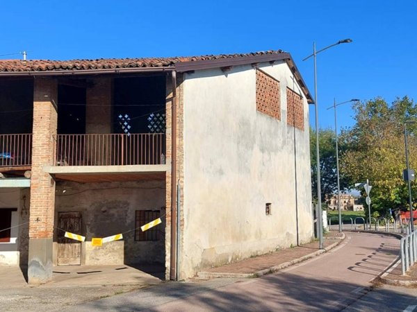 casa indipendente in vendita a Treviglio