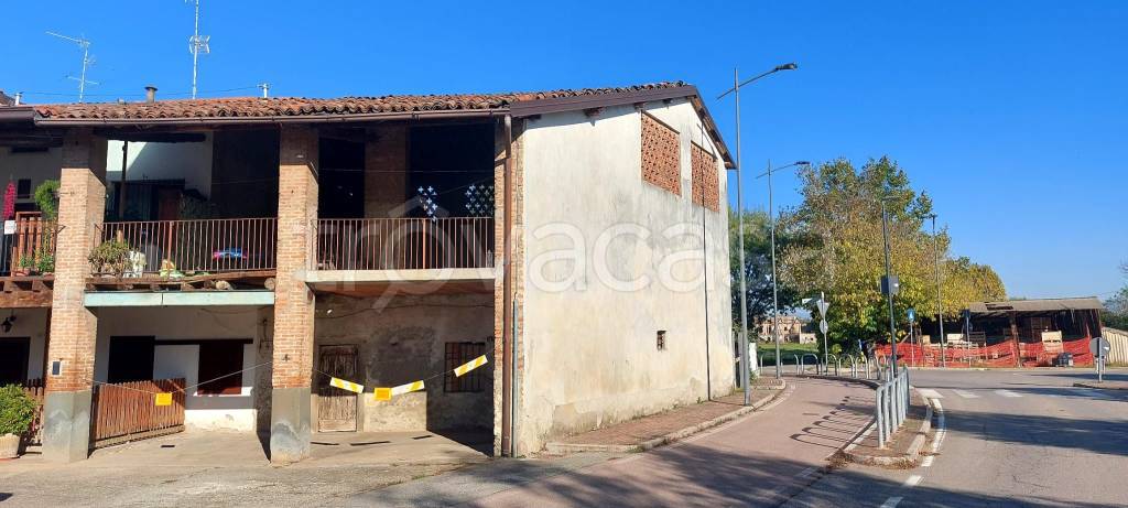 casa indipendente in vendita a Treviglio