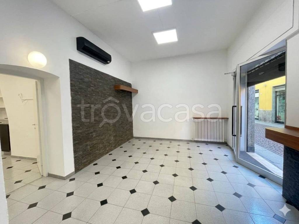 negozio in vendita a Treviglio