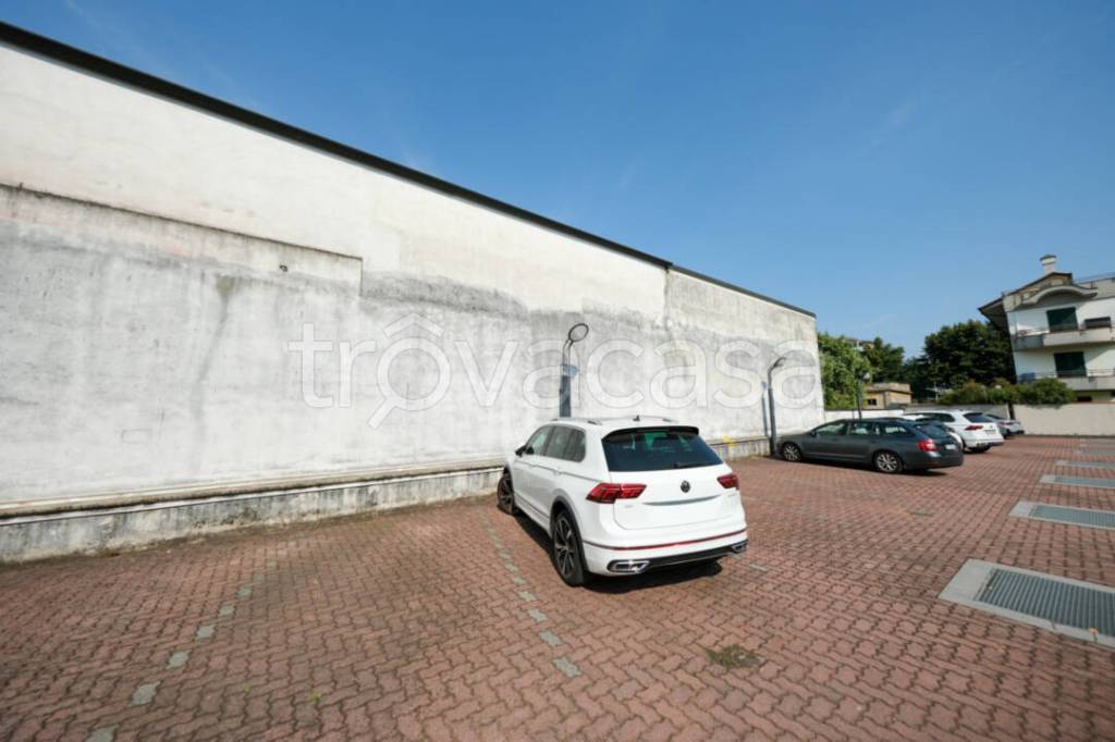 ufficio in vendita a Treviglio