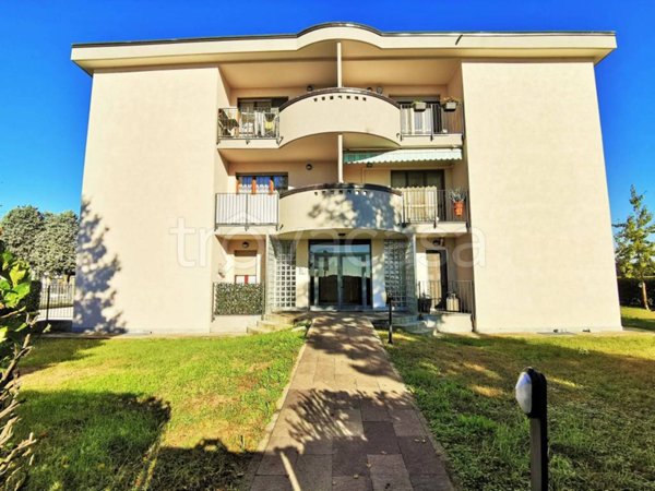 appartamento in vendita a Treviglio in zona Battaglie