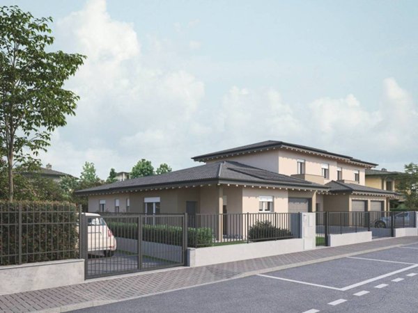 casa indipendente in vendita a Treviglio