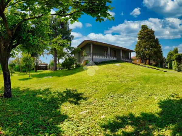 casa indipendente in vendita a Treviglio in zona Geromina