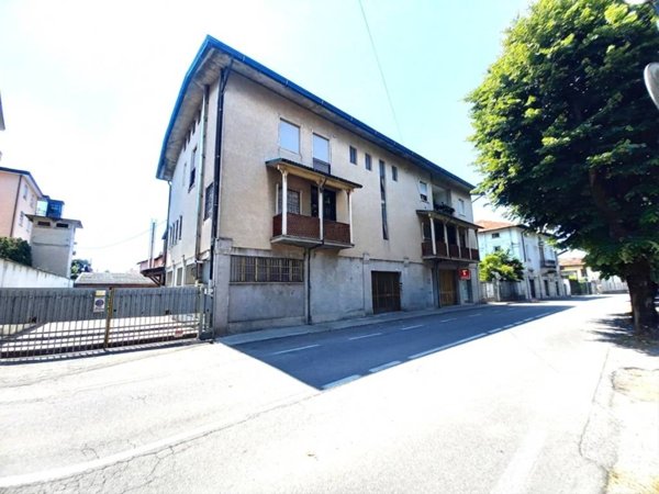 negozio in vendita a Treviglio