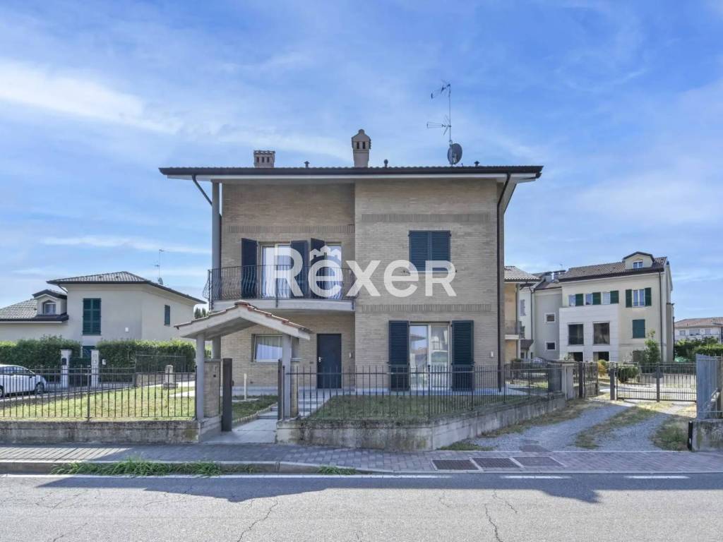 casa indipendente in vendita a Treviglio