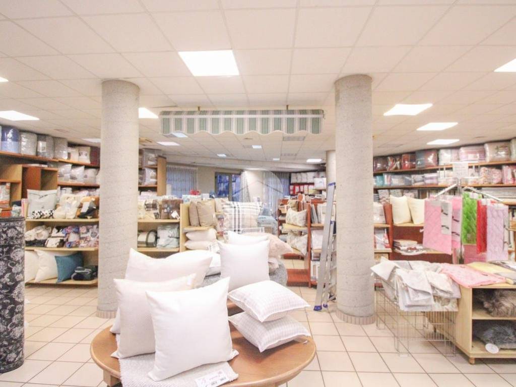 ufficio in vendita a Treviglio