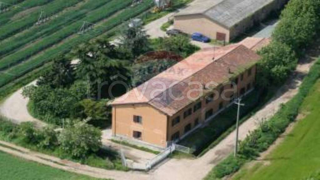 appartamento in vendita a Treviglio in zona Pezzoli
