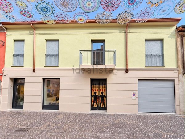 casa indipendente in vendita a Treviglio