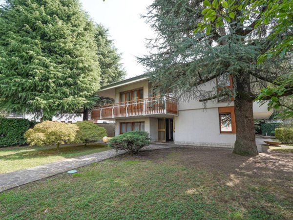 casa indipendente in vendita a Treviglio