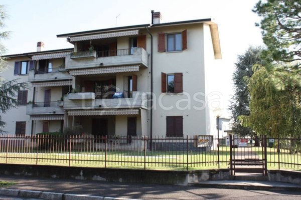 appartamento in vendita a Treviolo in zona Curnasco
