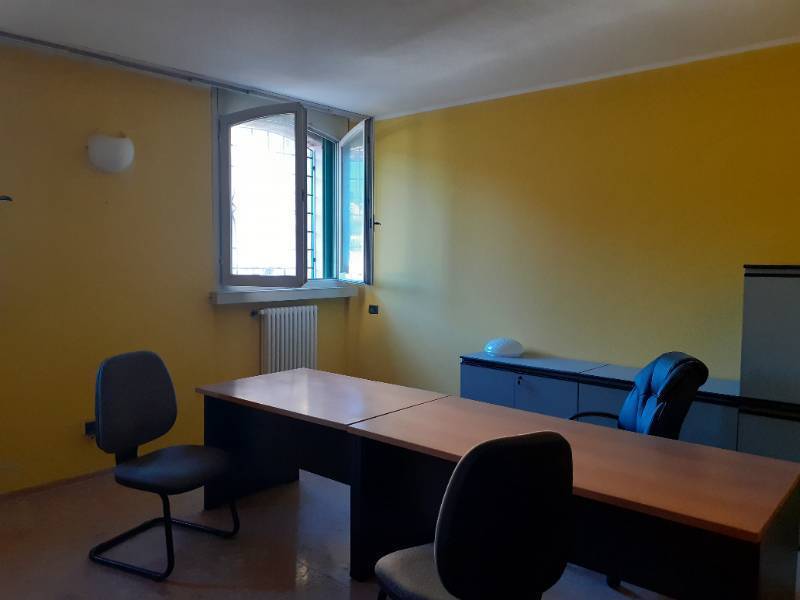 ufficio in vendita a Treviolo