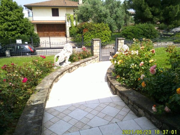 villa in vendita a Treviolo in zona Curnasco