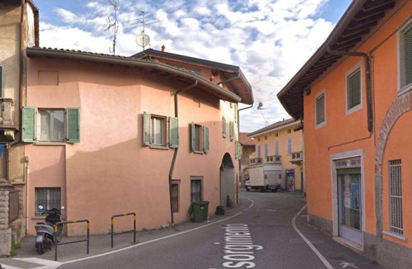 casa indipendente in vendita a Treviolo