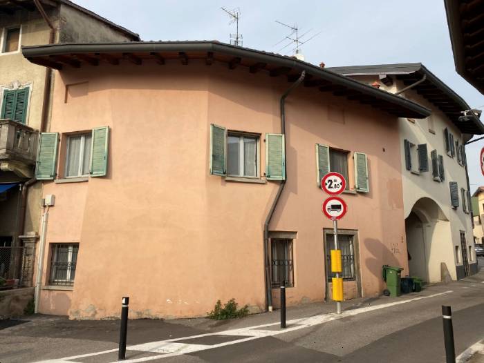 casa indipendente in vendita a Treviolo