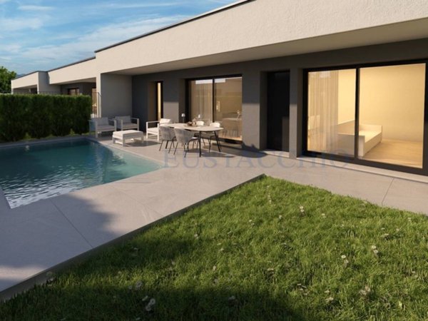 casa indipendente in vendita a Treviolo