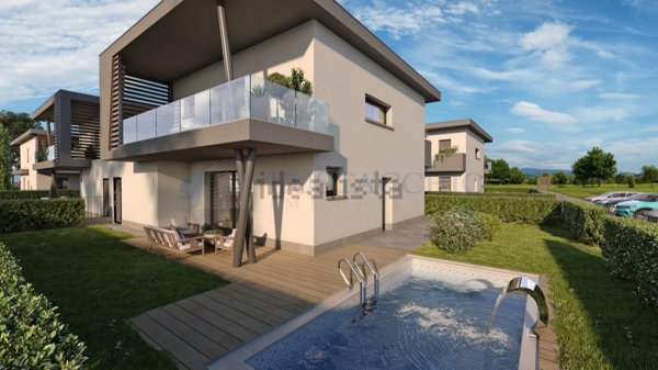 casa indipendente in vendita a Treviolo
