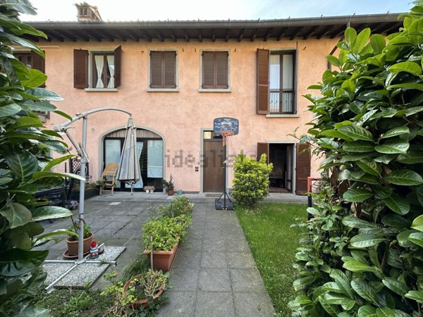 casa indipendente in vendita a Treviolo