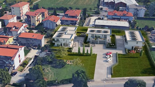 casa indipendente in vendita a Treviolo