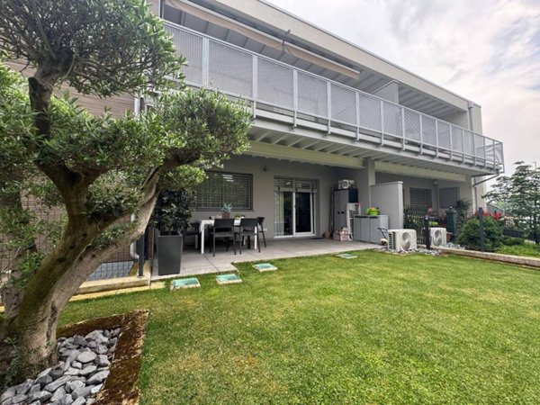 casa indipendente in vendita a Treviolo