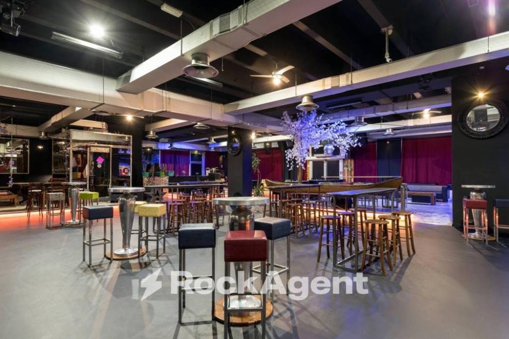 negozio in vendita a Treviolo