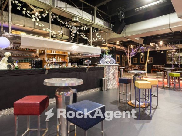 negozio in vendita a Treviolo