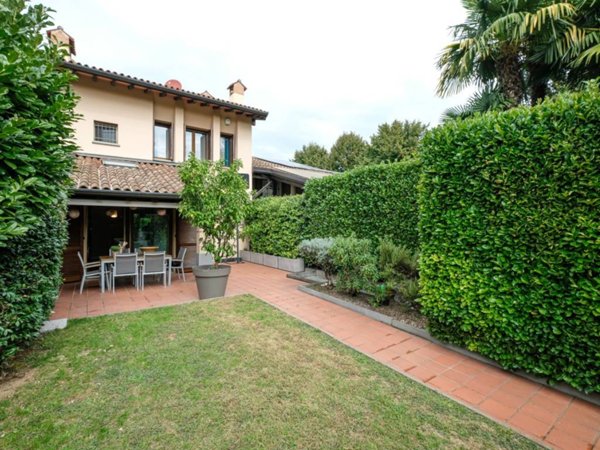 casa indipendente in vendita a Treviolo