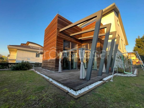 casa indipendente in vendita a Treviolo