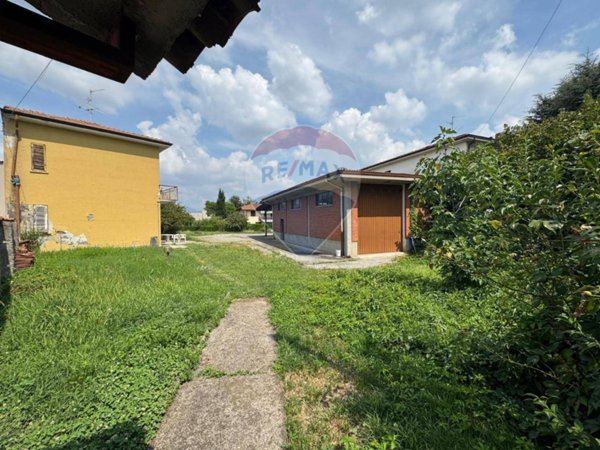 casa indipendente in vendita a Treviolo