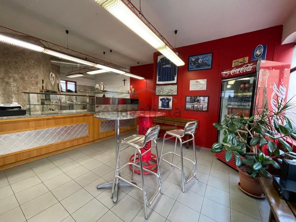 negozio in vendita a Treviolo in zona Albegno