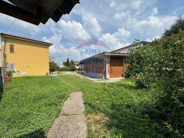 casa indipendente in vendita a Treviolo