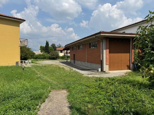 casa indipendente in vendita a Treviolo