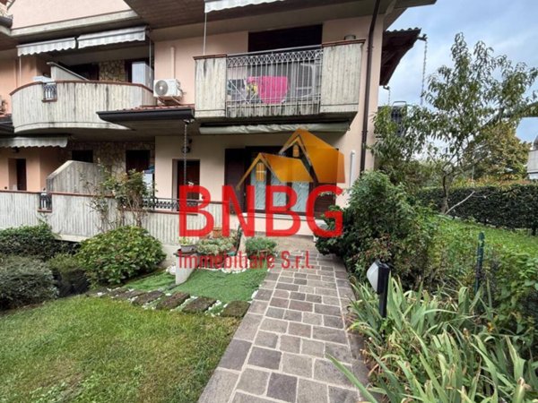 casa indipendente in vendita a Treviolo